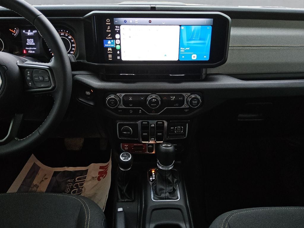 2025 Jeep Wrangler 4-Door Willys 4x4