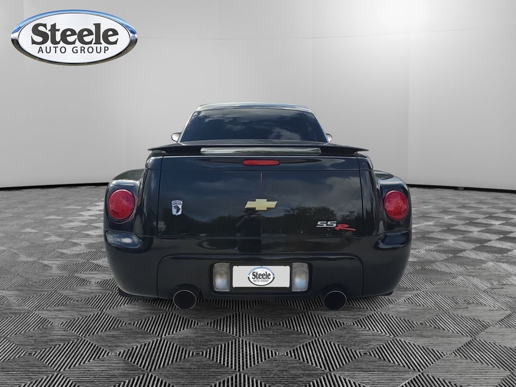 2005 Chevrolet SSR Base