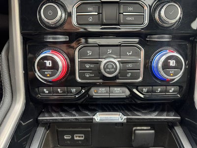 2024 GMC Yukon 4WD Denali