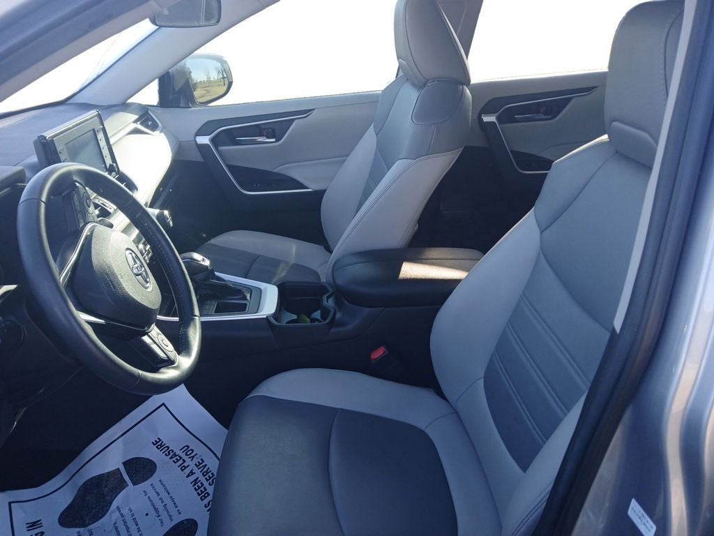 2021 Toyota RAV4 XLE Premium