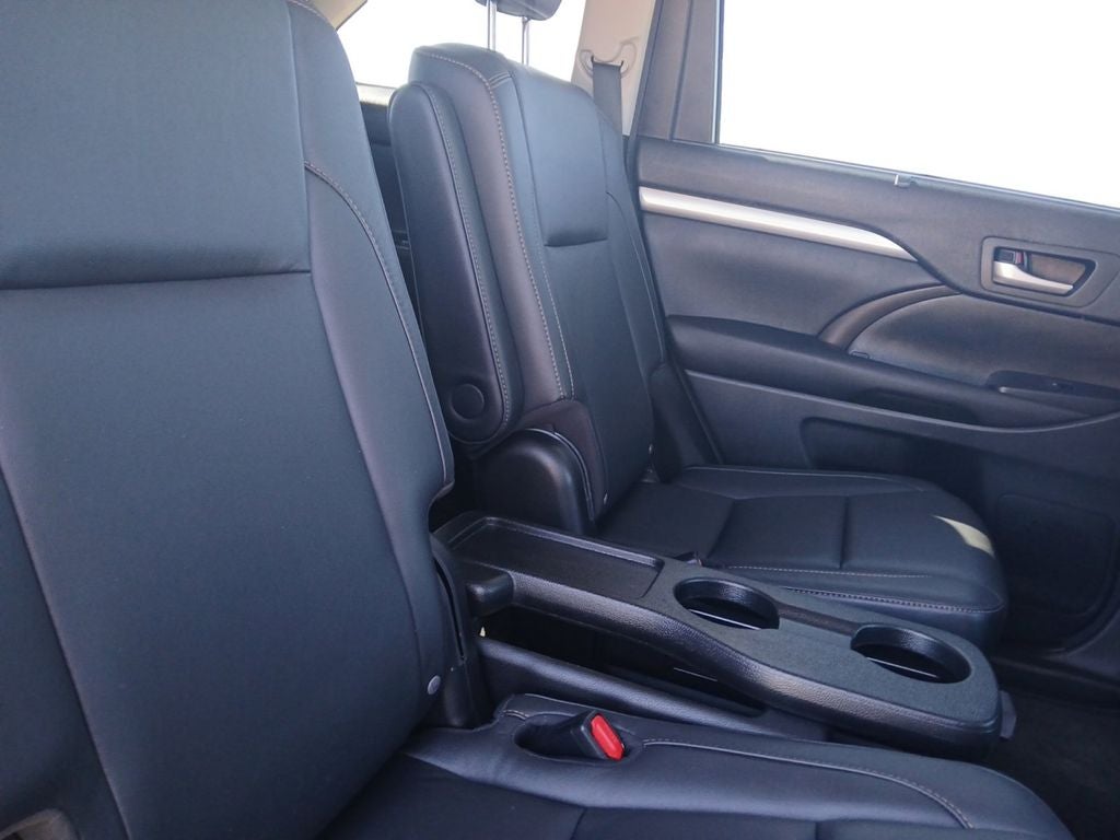 2016 Toyota Highlander XLE V6