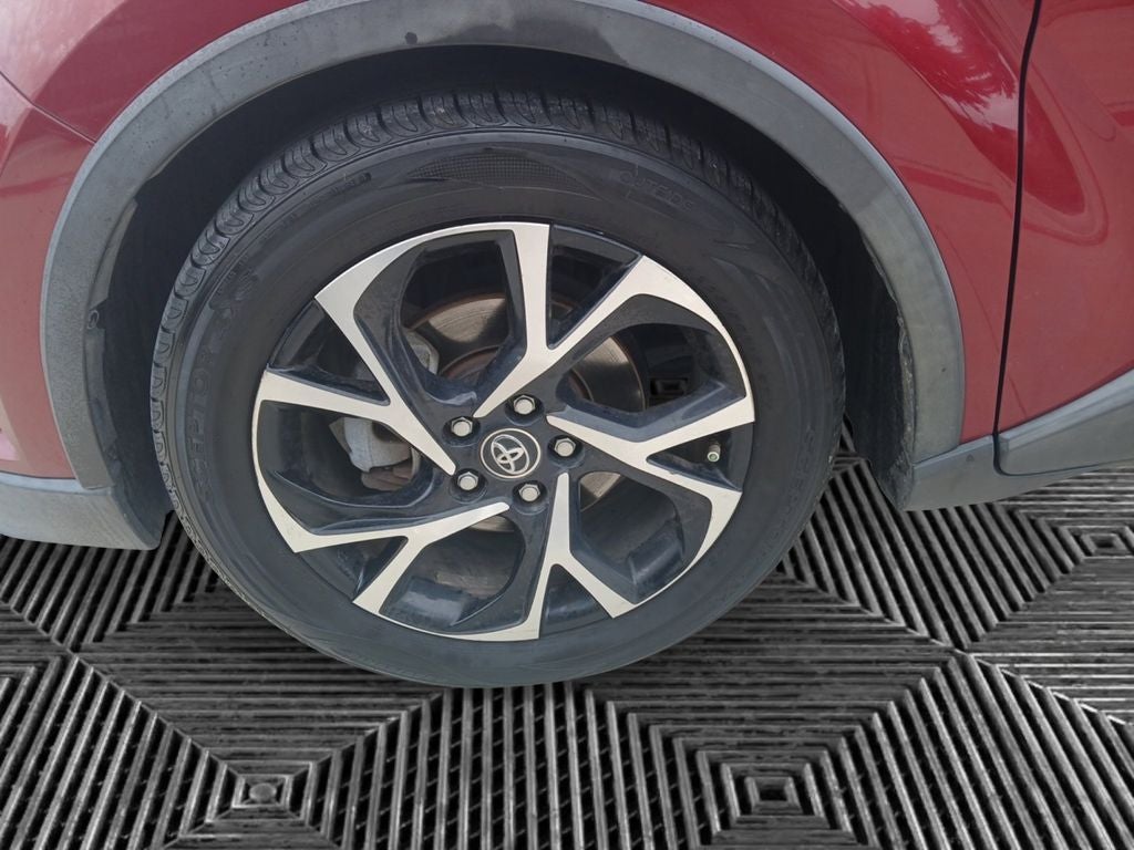 2018 Toyota C-HR XLE Premium