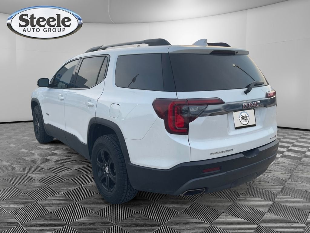 2023 GMC Acadia AT4