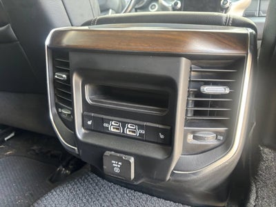 2023 RAM 2500 Laramie Crew Cab 4x4 6'4" Box