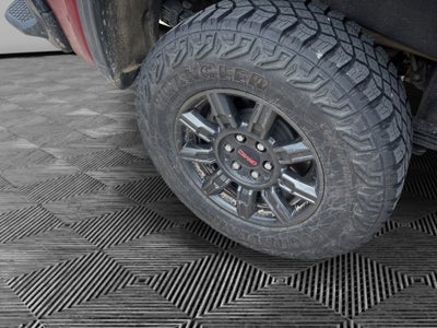 2025 GMC Sierra 1500 AT4X