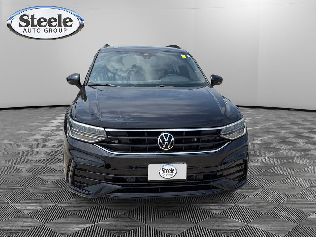 2022 Volkswagen Tiguan SE R-Line Black