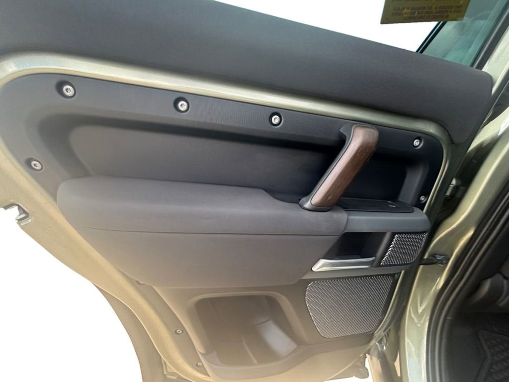 2023 Land Rover Defender 110 X