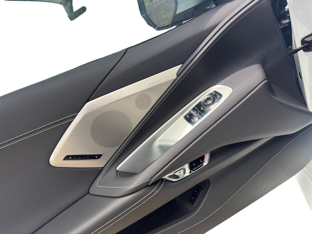 2024 Chevrolet Corvette 2LT - Photo 17