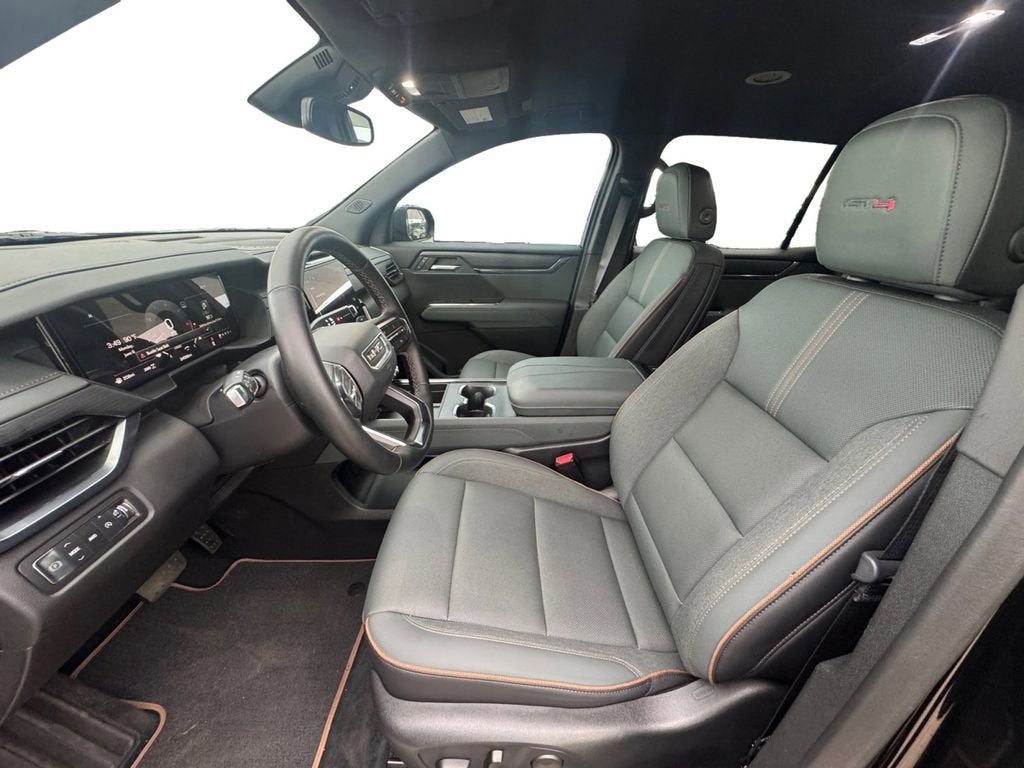 2024 GMC Acadia AT4
