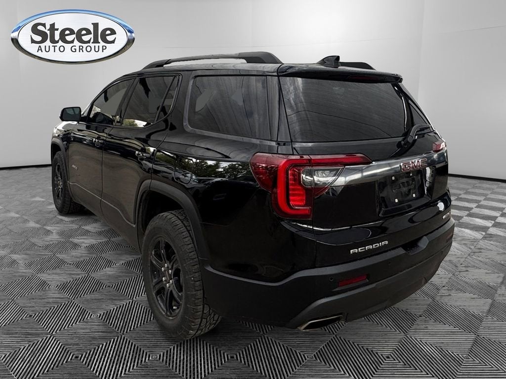 2023 GMC Acadia AT4