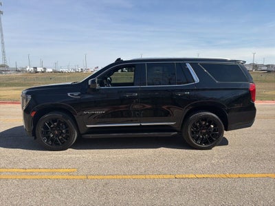 2023 GMC Yukon SLT