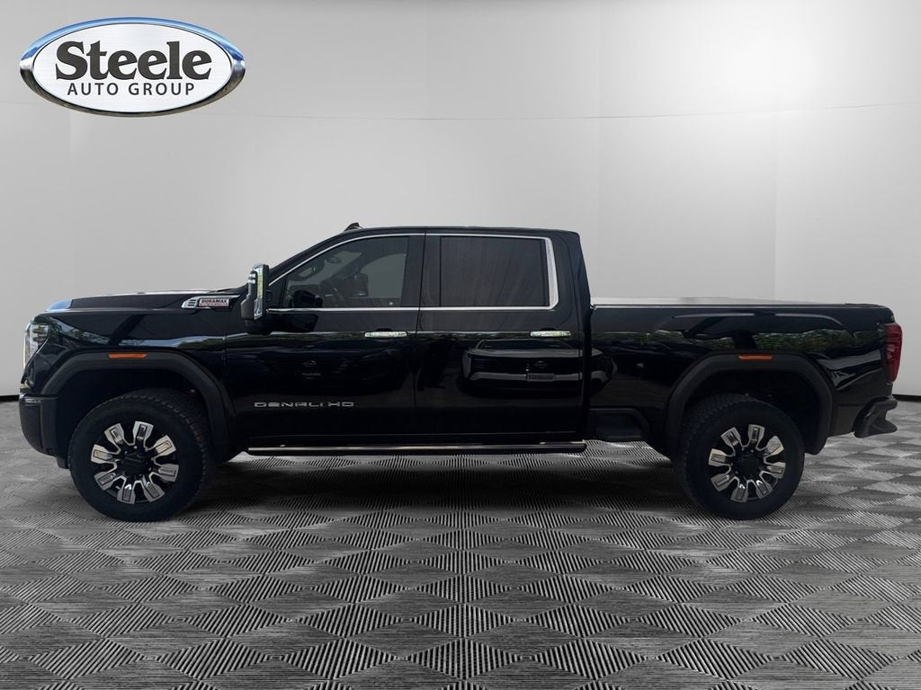 2024 GMC Sierra 4WD Crew Cab Standard Box Denali's photo