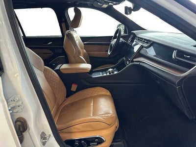 2022 Jeep Grand Cherokee Summit 4x4
