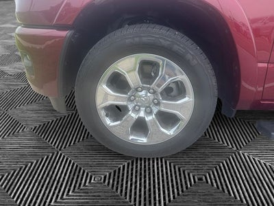 2025 RAM 1500 Lone Star Crew Cab 4x4 5'7' Box