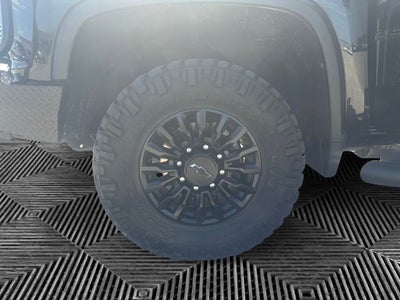 2022 Chevrolet Silverado 2500HD 4WD Crew Cab Standard Bed LTZ