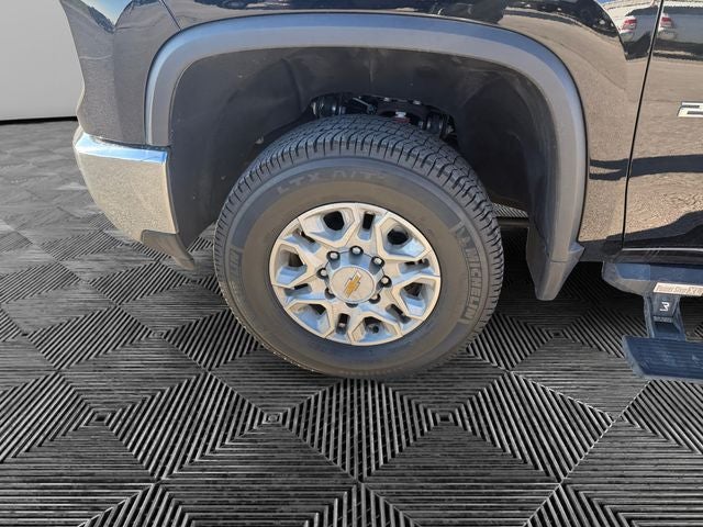 2025 Chevrolet Silverado 2500HD 4WD Crew Cab Standard Bed LTZ