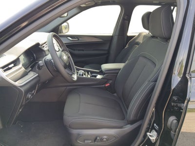 2024 Jeep Grand Cherokee Laredo X 4x2