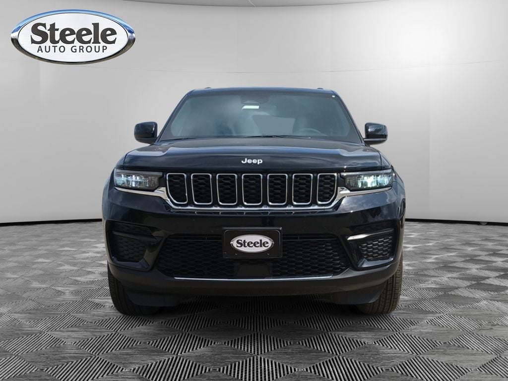 2024 Jeep Grand Cherokee Laredo X 4x4