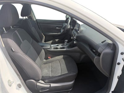 2022 Nissan Sentra SV Xtronic CVT