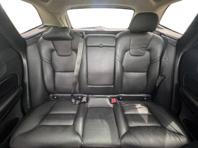 2023 Volvo XC60 Recharge Plug-In Hybrid T8 Plus Bright Theme